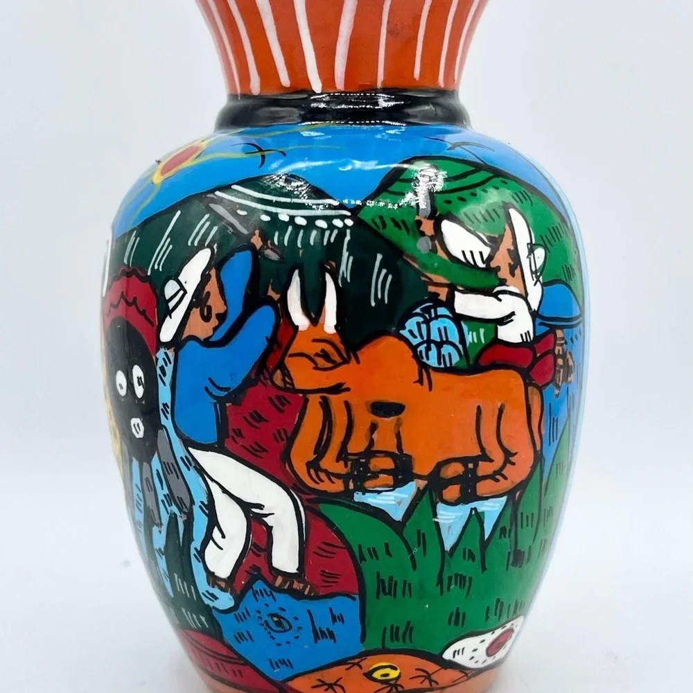 Vtg Terra Cotta‎ Folk Art Hand Painted Storyteller Vase 4.25” Tall EUC